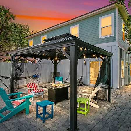Few Steps To Ocean-4 Beach Cruisers & Free Parking & Private Backyard